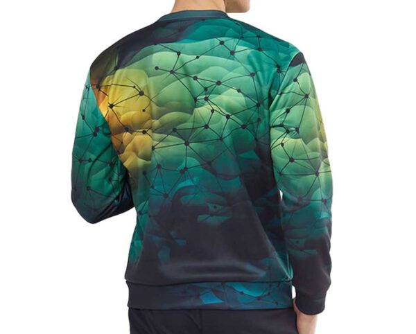 Back of the men’s thermoactive sweatshirt with print – geometric pattern. Long sleeves, bottom cuff, and elastic, breathable fabric provide comfort during movement and training. Find your model in the AMGS Group collection.